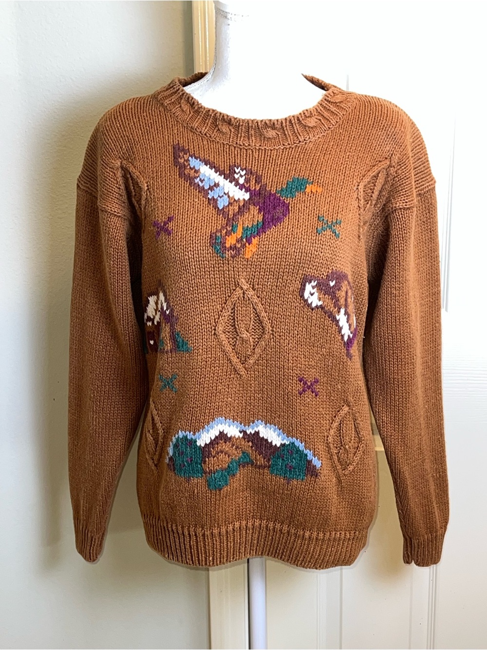 Vintage JANTZEN Embroidered By Hand-Duck, Dog, House & Mountain Sweater